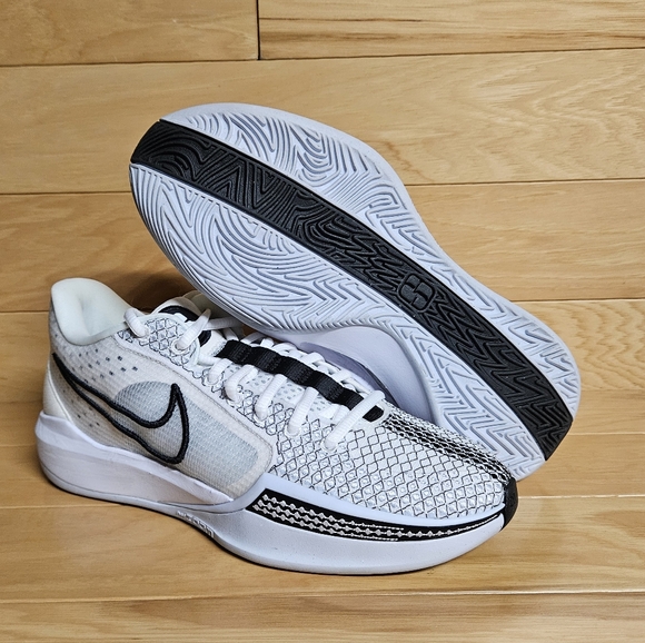Nike Sabrina 1 Low Womens Basketball Shoe White Black FQ3381-103 Magnetic - Picture 3 of 12